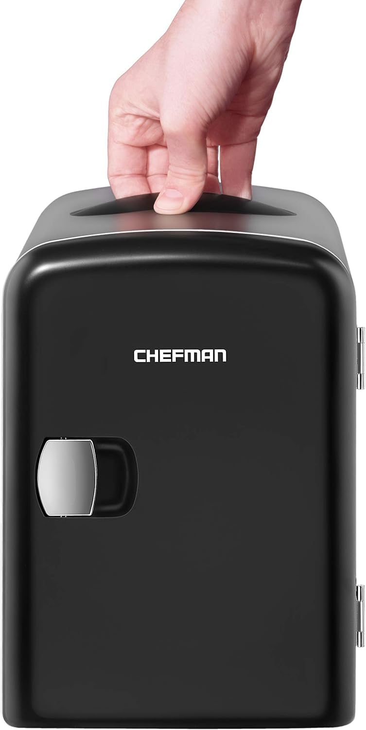 Black Portable Mini Fridge 4-liter B935960