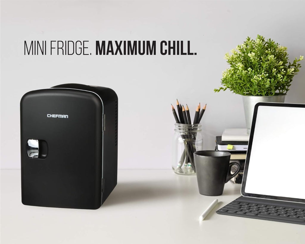 Black Portable Mini Fridge 4-liter B935960