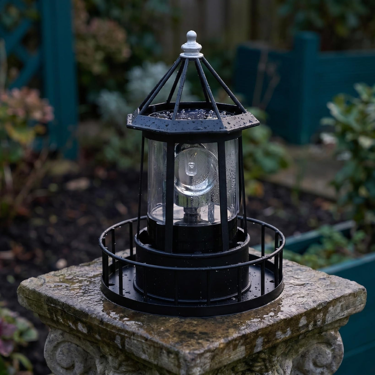 Solar Revolving Lighthouse Light L364