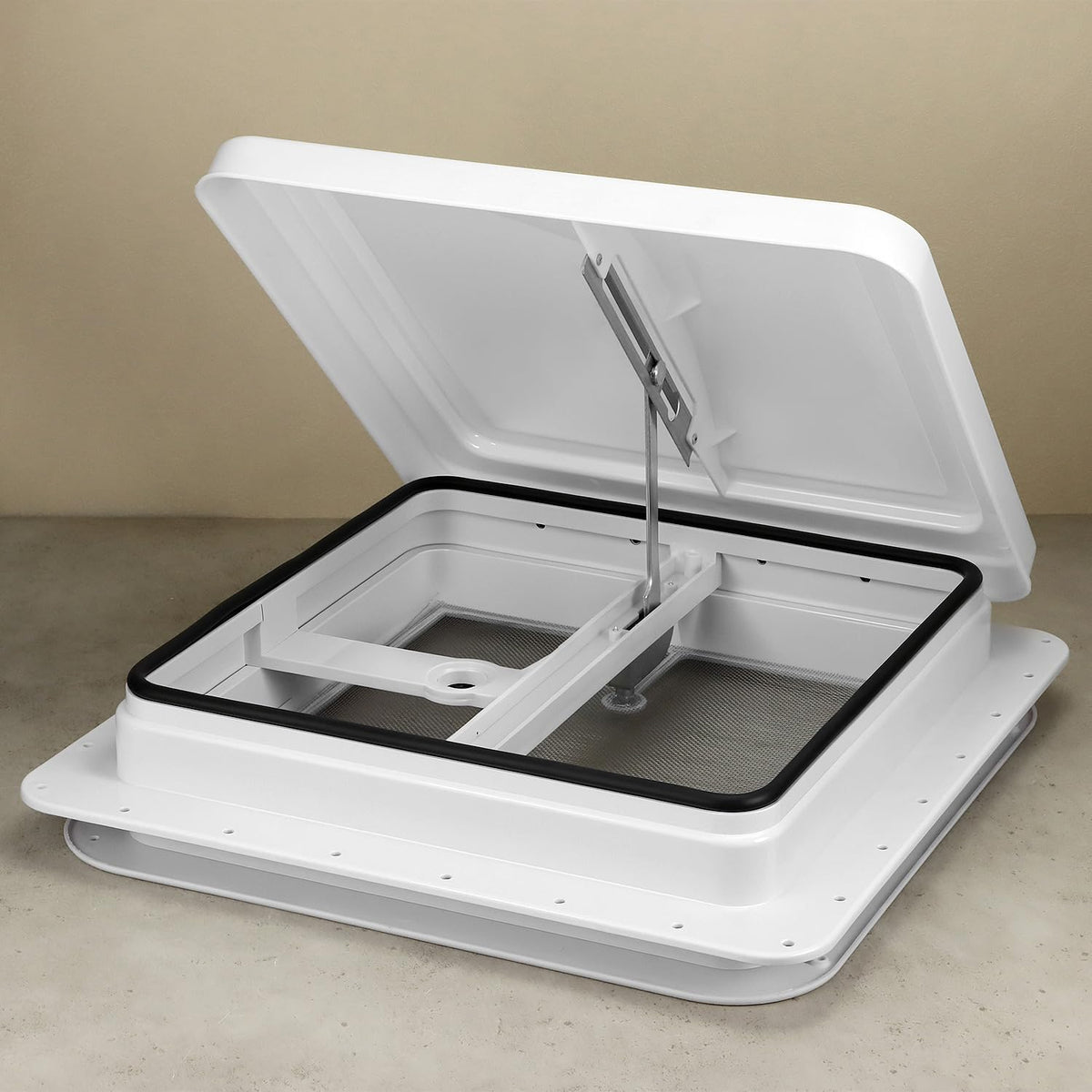 14 x 14 Manual RV Roof Vent Translucent Lid U89787